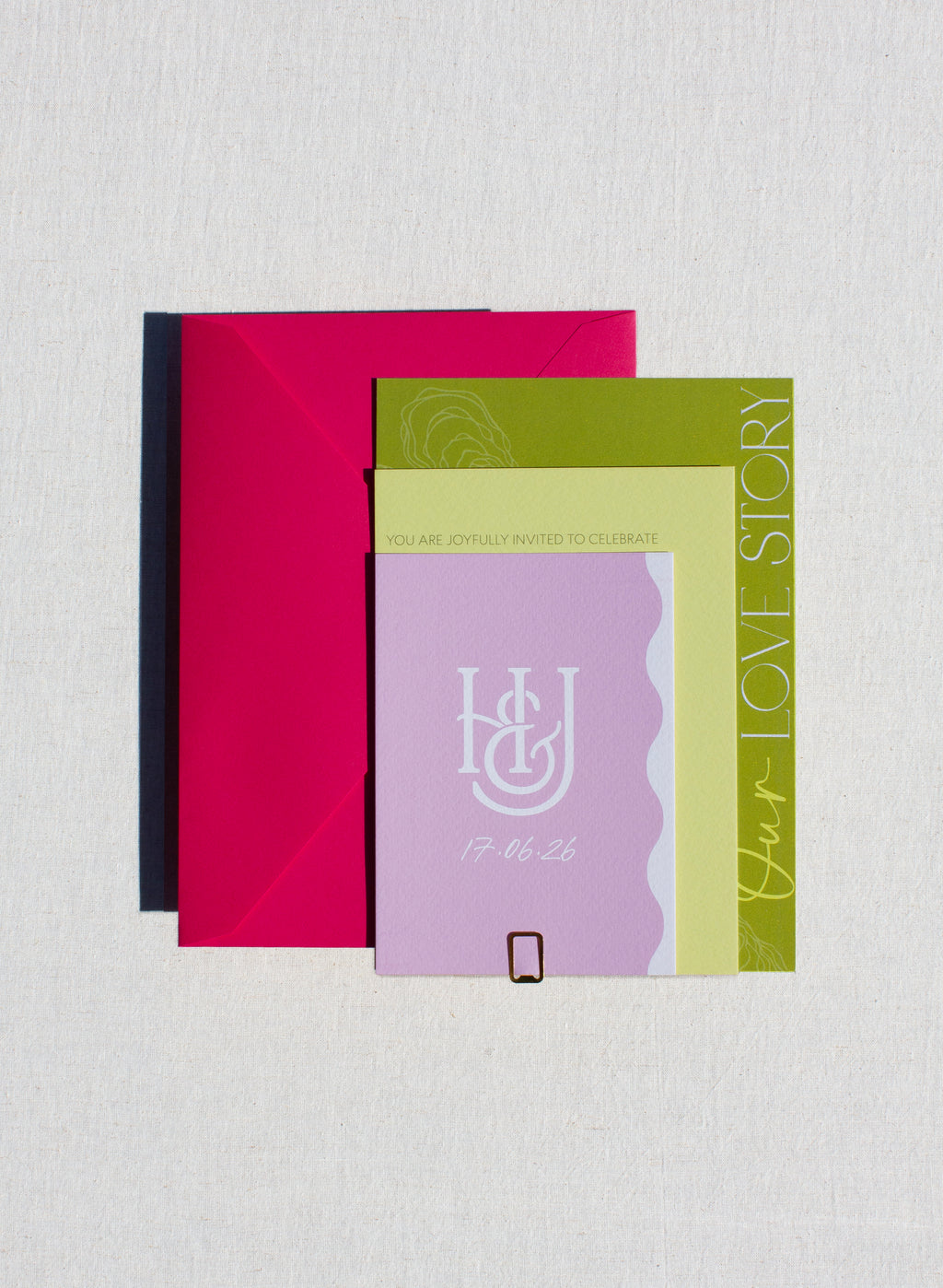 The Maxi — 3 Card Suite